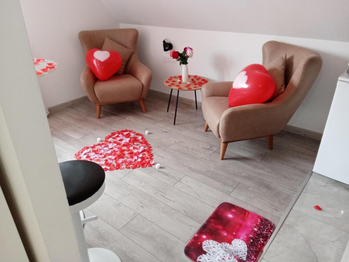 Studio Jacuzzi au centre Colmar Extérieur photo